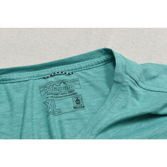 Men's Patagonia Size XL Capeline Cool Daily 50+ UPF Aqua Stretch PErformance - Picture 8 of 8